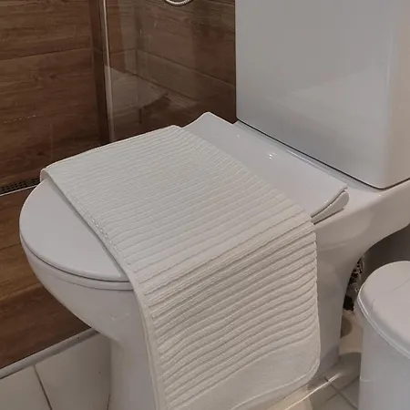 Rooftop Nest 아파트 *