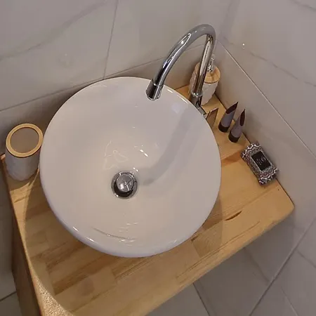 Rooftop Nest * Golos