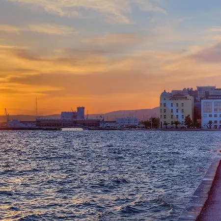 Apartment Rooftop Nest Volos